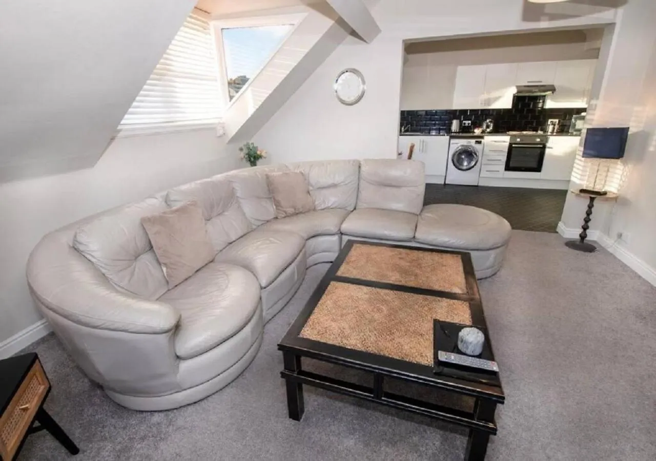 סקארבורו Sandmartin - Top Floor 3-Bed Apartment Sea Views & Parking